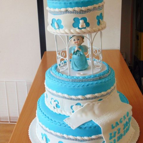 Poschodová torta  na krst pre chlapca